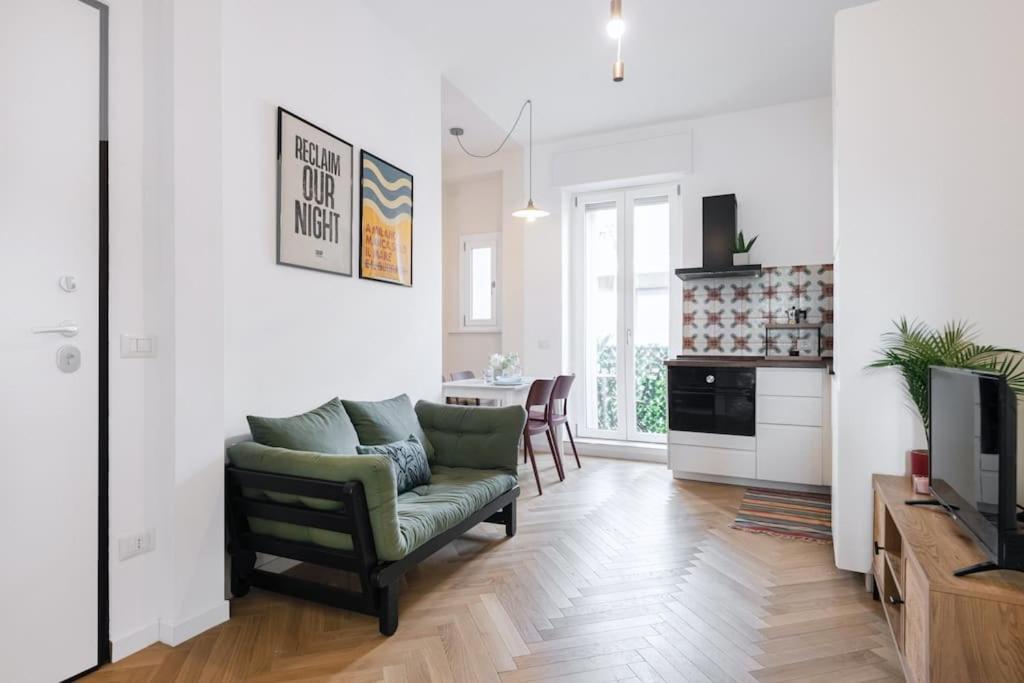 Appartement Easylife - With Balcony Near Navigli *