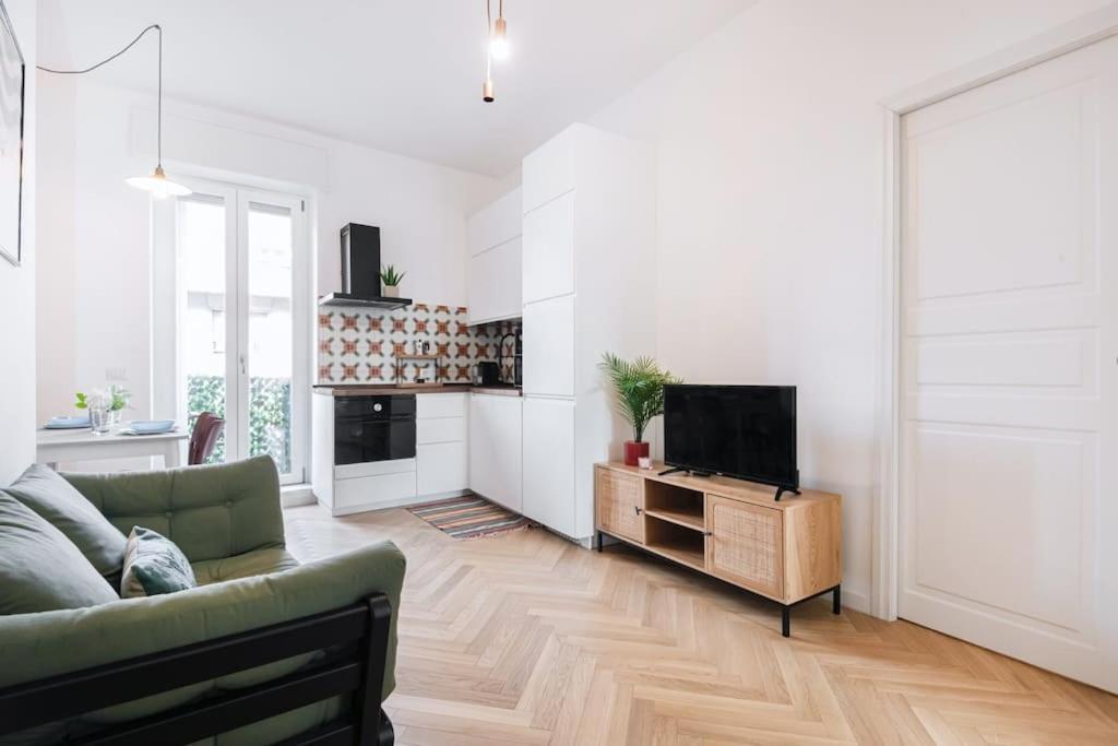Easylife - With Balcony Near Navigli *